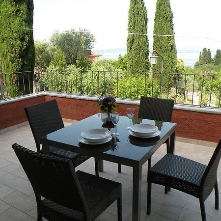 Villa Paradiso Apartment Sirmione Exterior foto